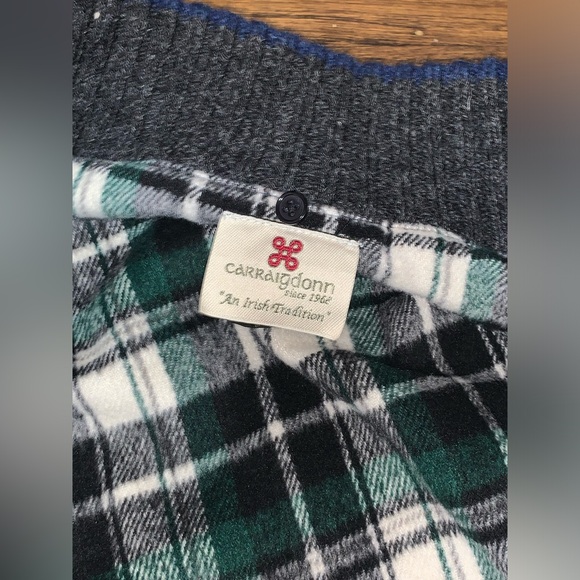 Beautiful & Roomy Carraigdonn Irish Wool Blue Tartan Plaid Sweater Vest XL/XXL - Picture 2 of 7